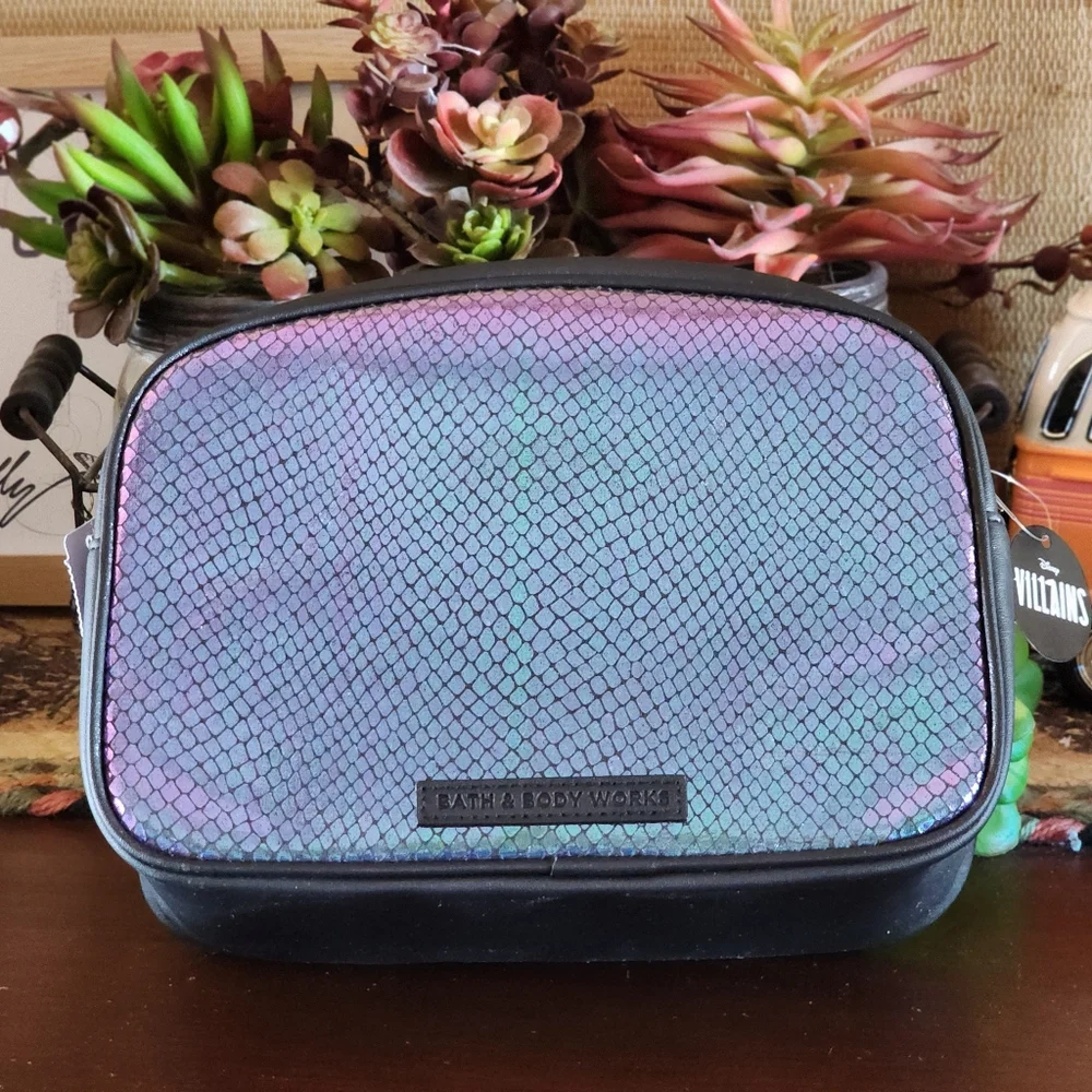DISNEY Maleficient Holographic Black Cosmetic Bag Bath & Body Works Collab - Picture 6 of 7